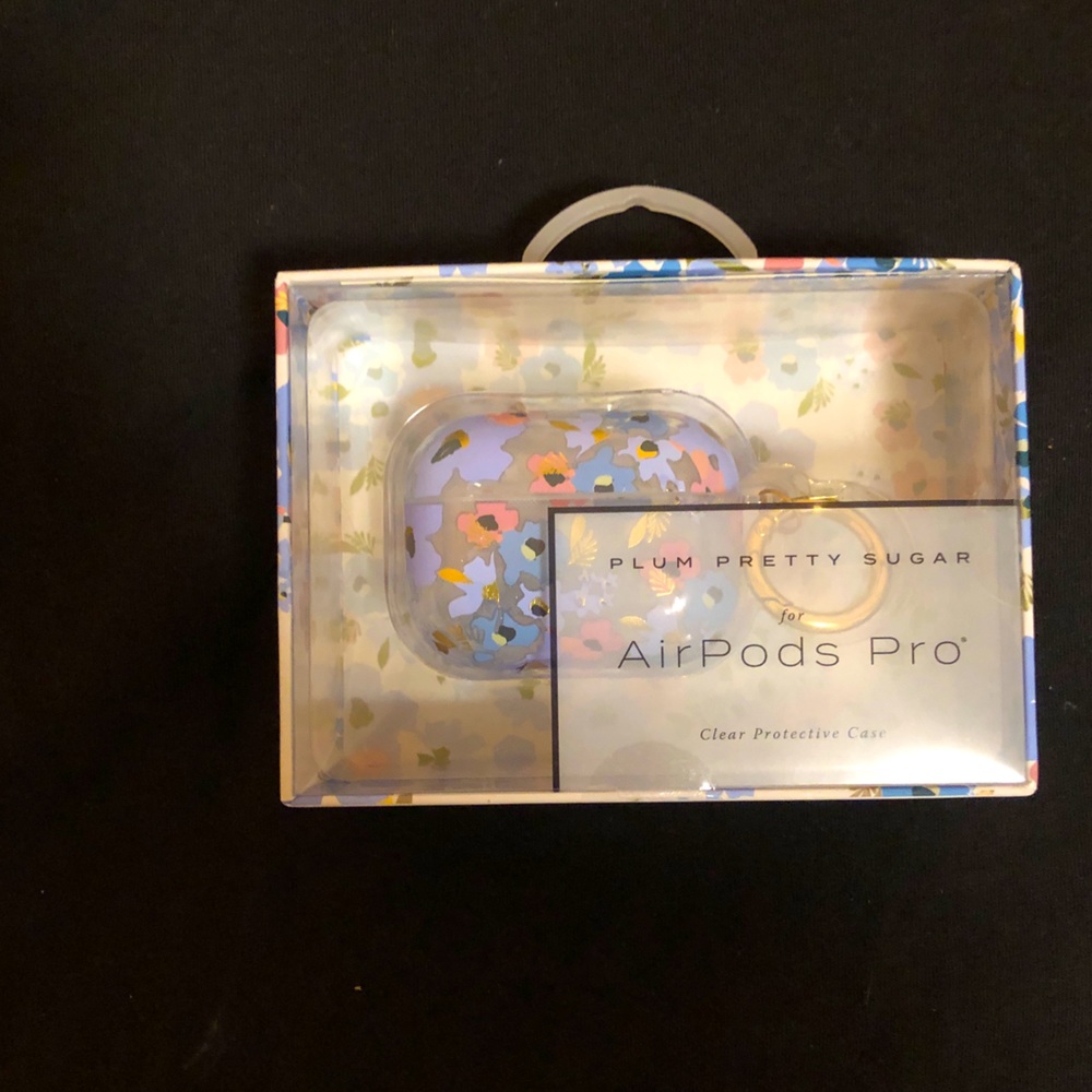 NIB! Plum Pretty Plum Sugar AirPod pro case, floral